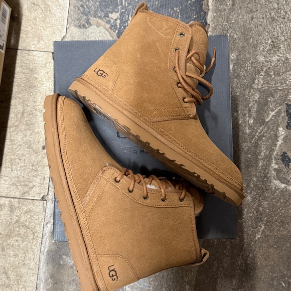 UGG Men's Harkley Chestnut Suede Boots - Picture 3 of 4